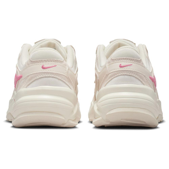 Nike AL8